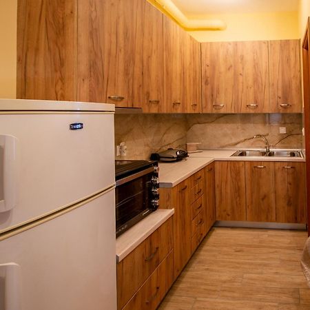 Helen'S Home ミリナ エクステリア 写真